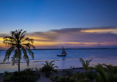 Lamu safari beach